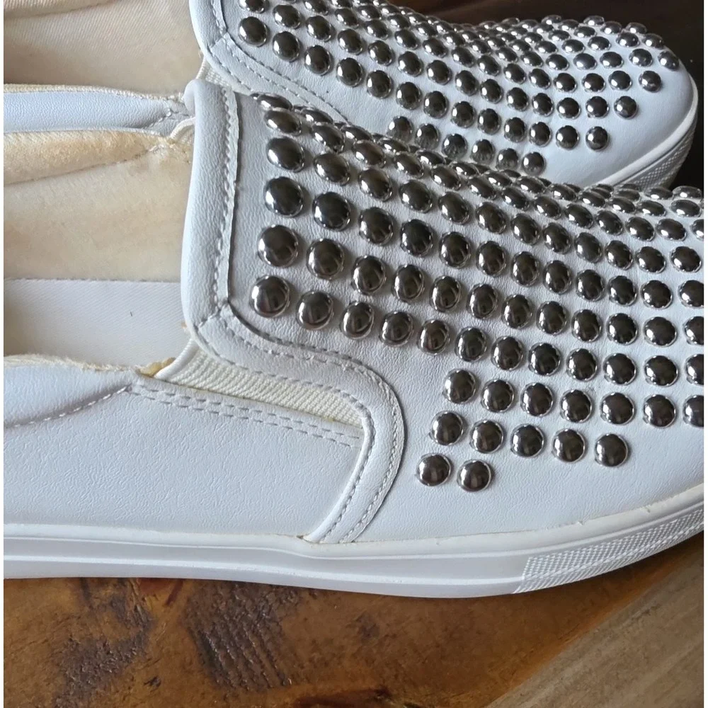 Steve Madden Women's Torin Platform White Silver Studded Slip-on Sneakers 9.5M